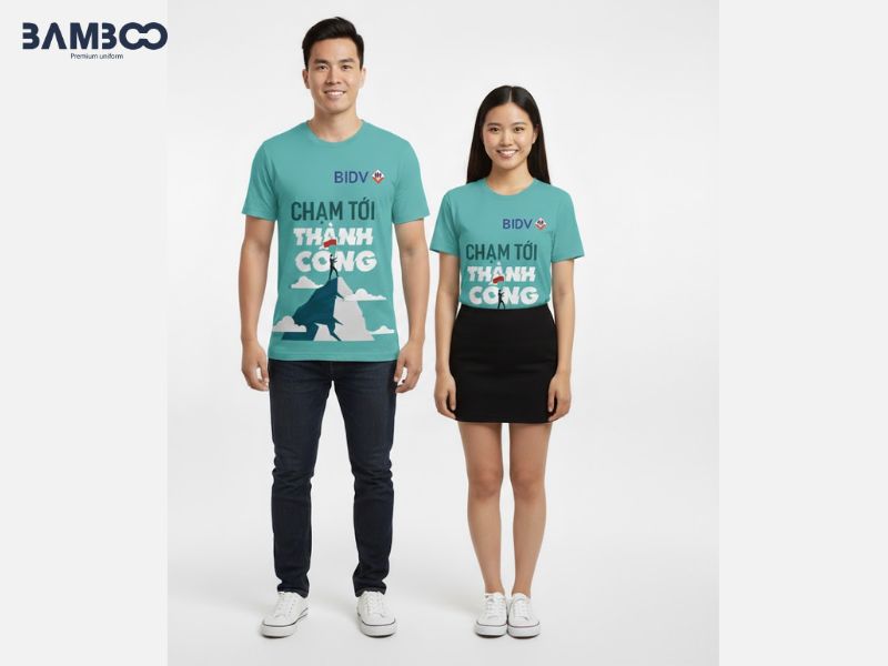 Cách phối đồ với áo thun teambuilding xanh ngọc bích