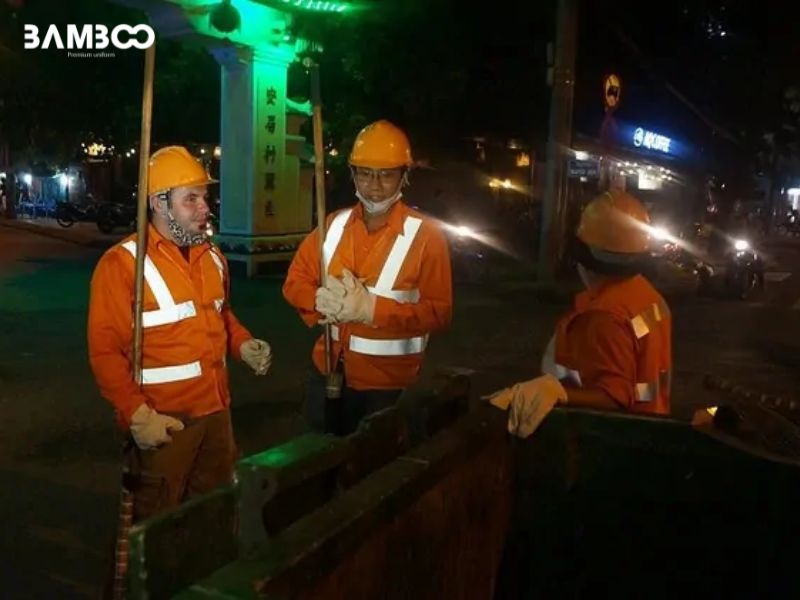 Quần áo phản quang cho nhân viên cầu đường và vệ sinh môi trường