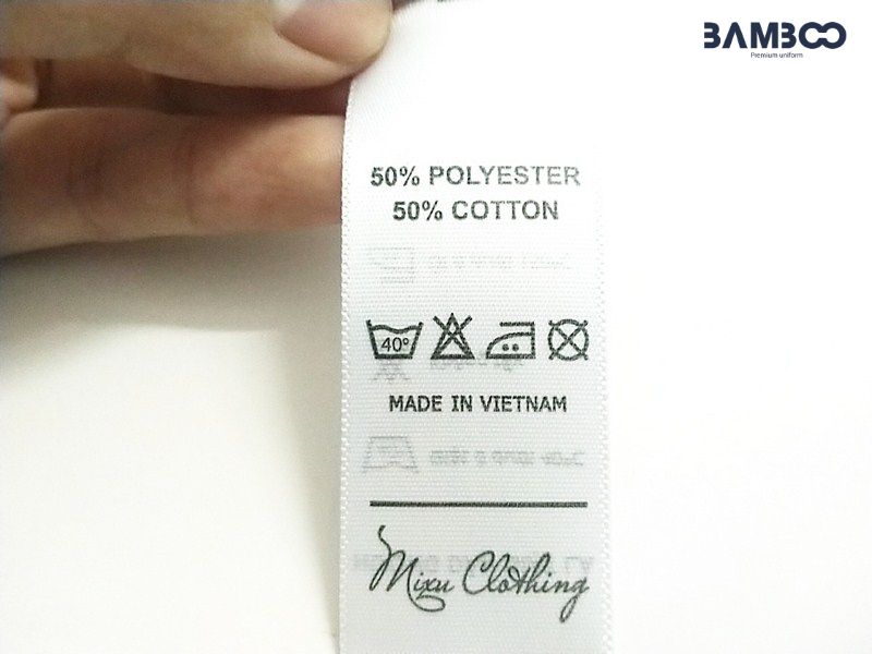 Cắt bỏ tag/mác dễ thấy trên áo