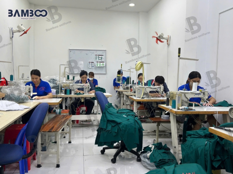 Quy trình đặt may áo sơ mi nam công ty màu trắng rõ ràng, đồng bộ và đúng yêu cầu