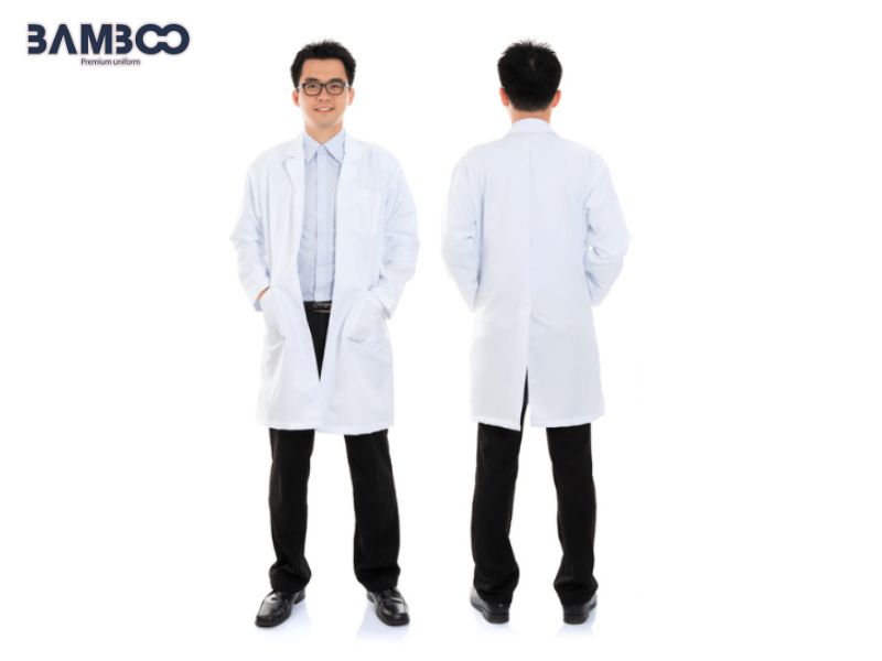 Bảo quản đồng phục áo blouse y tế đúng cách giúp duy trì vẻ ngoài sạch sẽ, gọn gàng