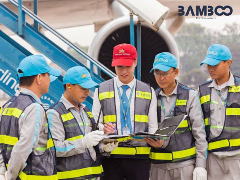 Đồng phục kỹ thuật nhân viên hàng không bảo vệ người mặc khỏi các tác nhân gây hại