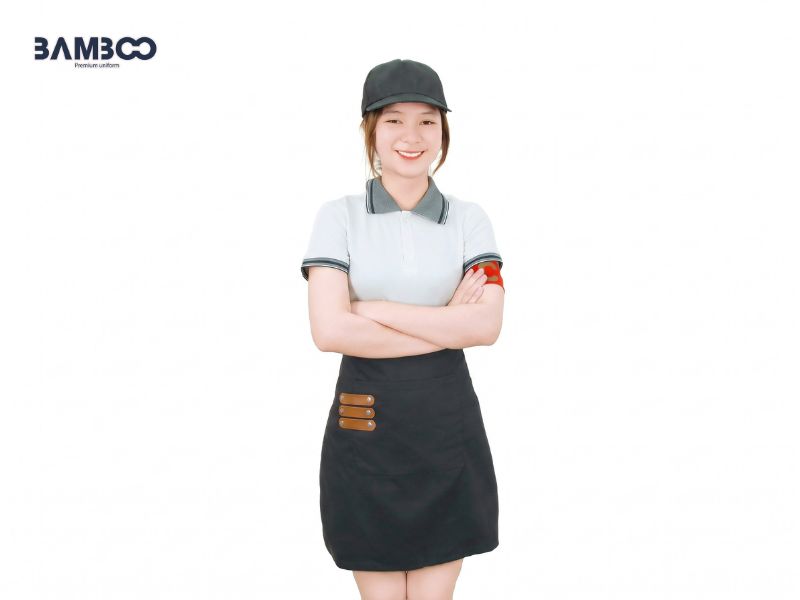Tạp dề ngang eo gọn nhẹ, có túi đựng dụng cụ, dây buộc chắc chắn