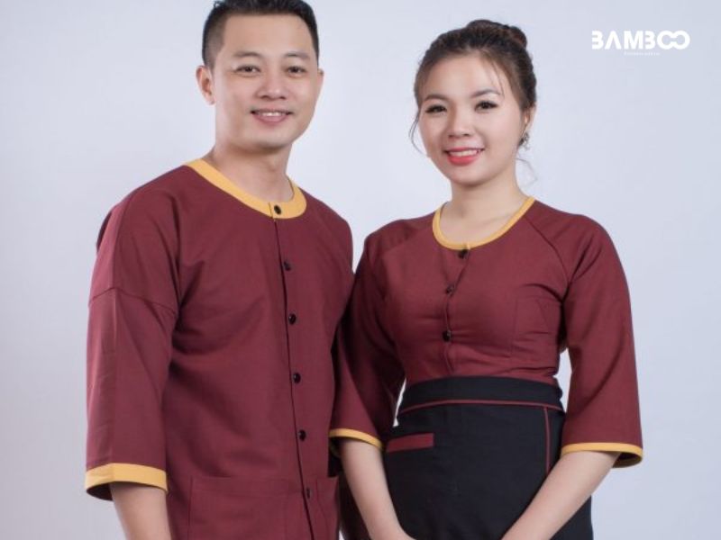 May đồng phục nhà hàng truyền thống Việt Nam nên thiết kế gọn gàng, màu sắc hài hòa