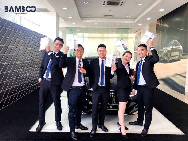 Thiết kế đồng phục ô tô cần cân bằng nhận diện thương hiệu, tính thẩm mỹ và sự thuận tiện