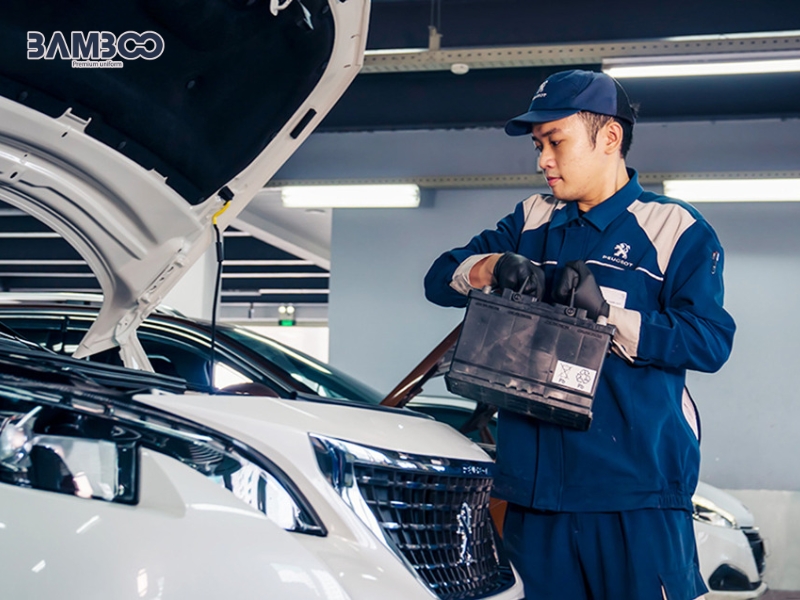 Trang phục bảo hộ tại xưởng ưu tiên độ bền, an toàn và thuận tiện trong quá trình làm việc