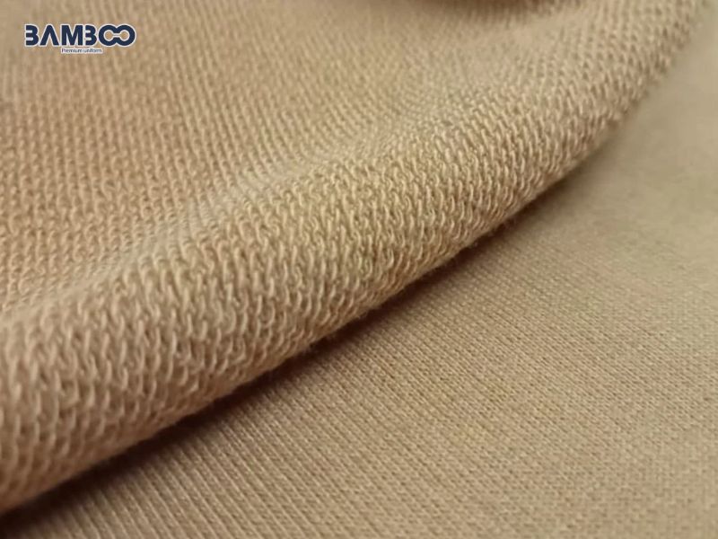 Vải da cá bền, co giãn tốt, giữ ấm, thoáng khí, ít nhăn và đa dạng màu sắc
