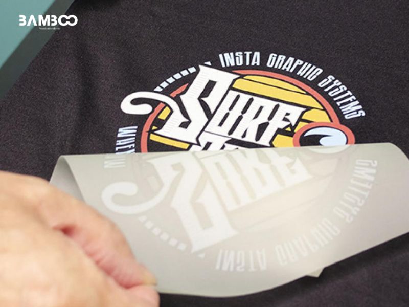 In decal lên áo có thể áp dụng trên nhiều loại vải, từ sáng đến tối màu