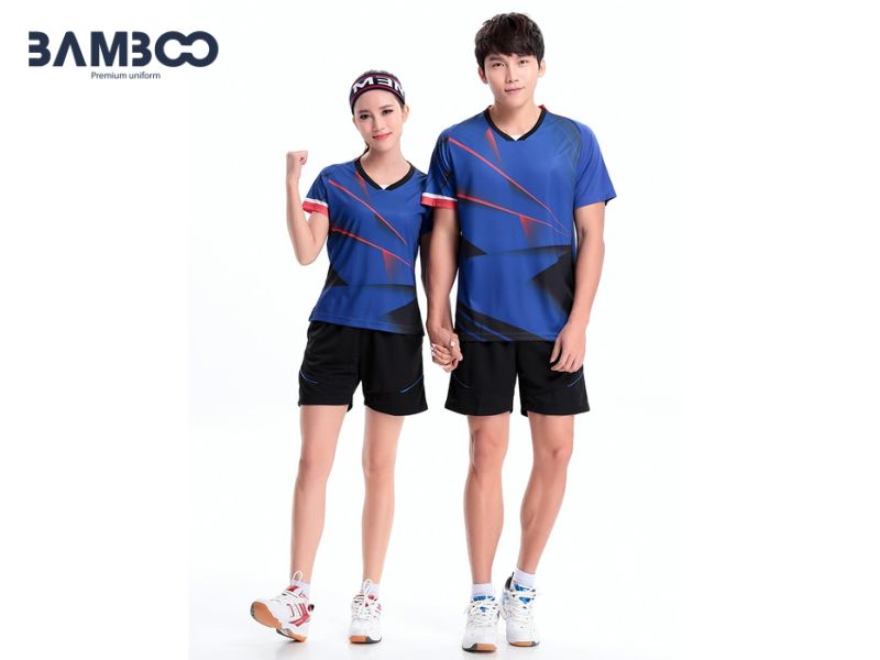 Áo thun tennis đồng phục giúp gắn kết đội nhóm, hỗ trợ vận động và quảng bá thương hiệu hiệu quả