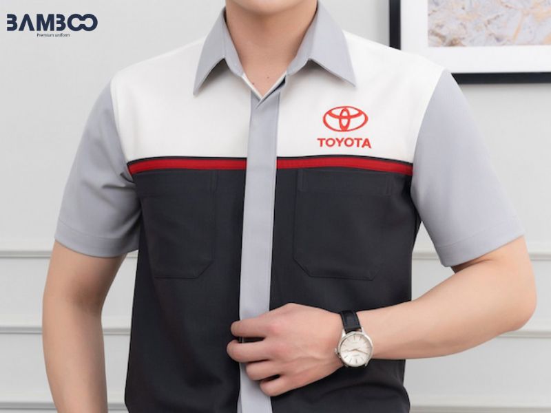 Đồng phục Toyota góp phần đồng bộ đội ngũ, phân biệt vị trí và duy trì nhận diện thương hiệu