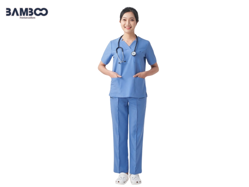 Scrubs giúp nhân viên y tế dễ vận động, thuận tiện làm việc, giữ hình ảnh chuyên nghiệp và đồng bộ