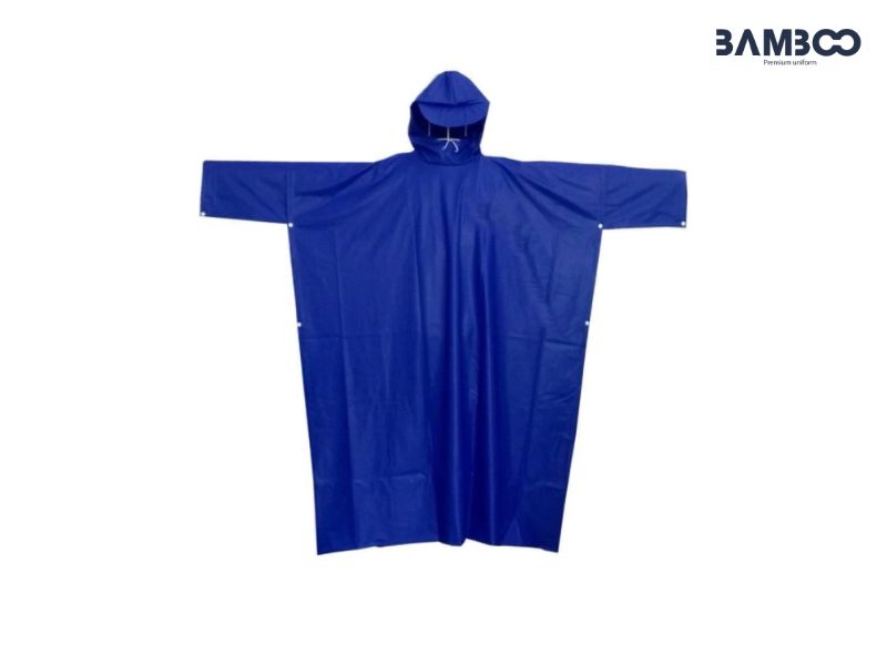 Hai xu hướng sản xuất áo mưa nổi bật gồm tái chế và đa năng