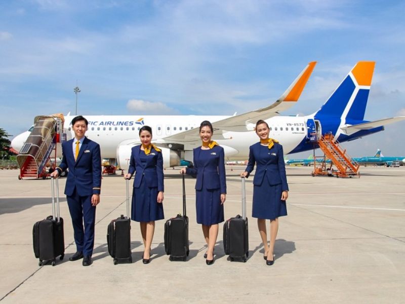 Đồng phục tiếp viên hàng không giúp quảng bá văn hóa, nâng cao hình ảnh thương hiệu, tạo sự chuyên nghiệp
