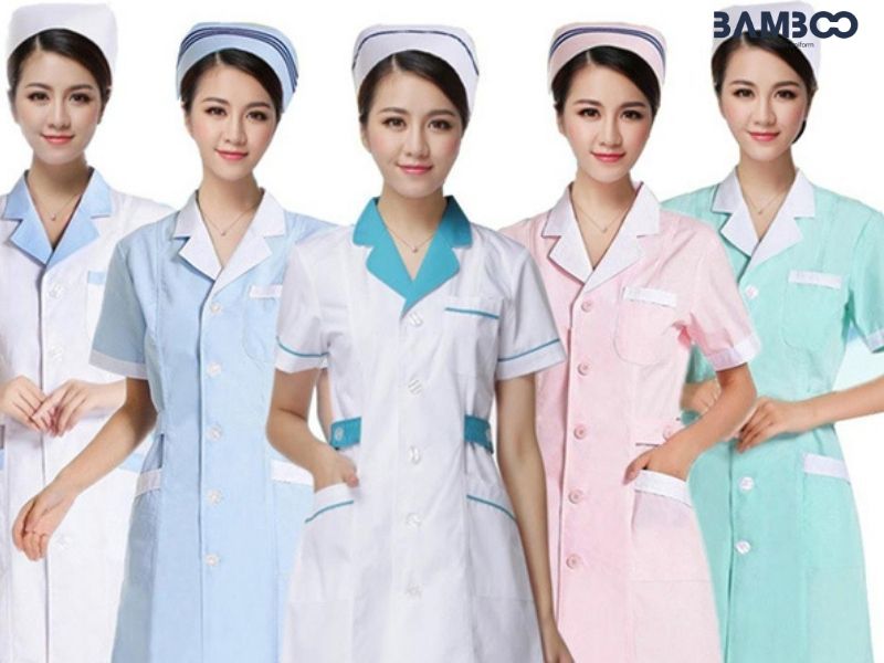 Đồng phục y tá thể hiện sự chuyên nghiệp và uy tín
