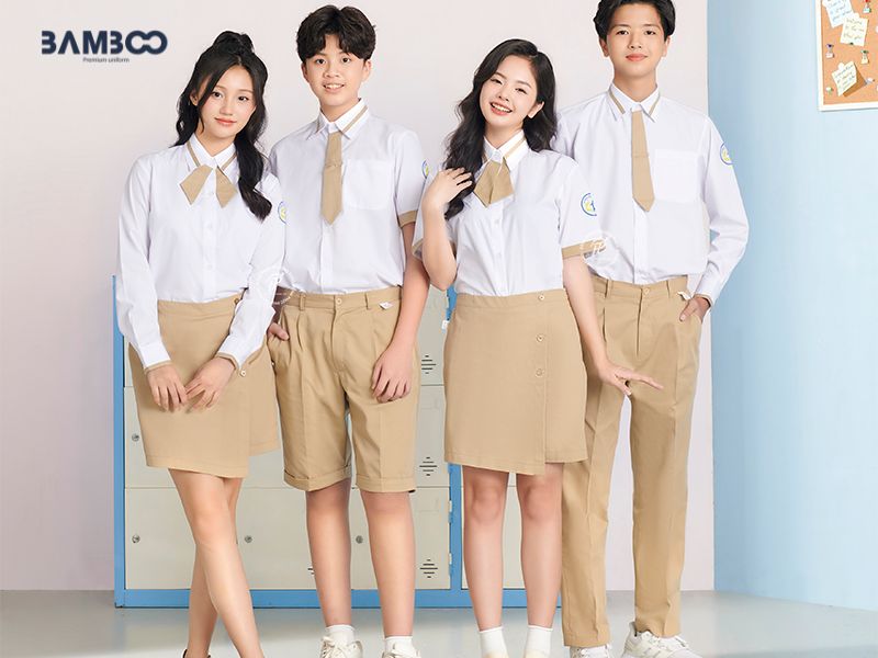 Quần áo đồng phục học sinh cấp 3 giúp nhận diện học sinh dễ dàng, tạo không khí học tập nghiêm túc
