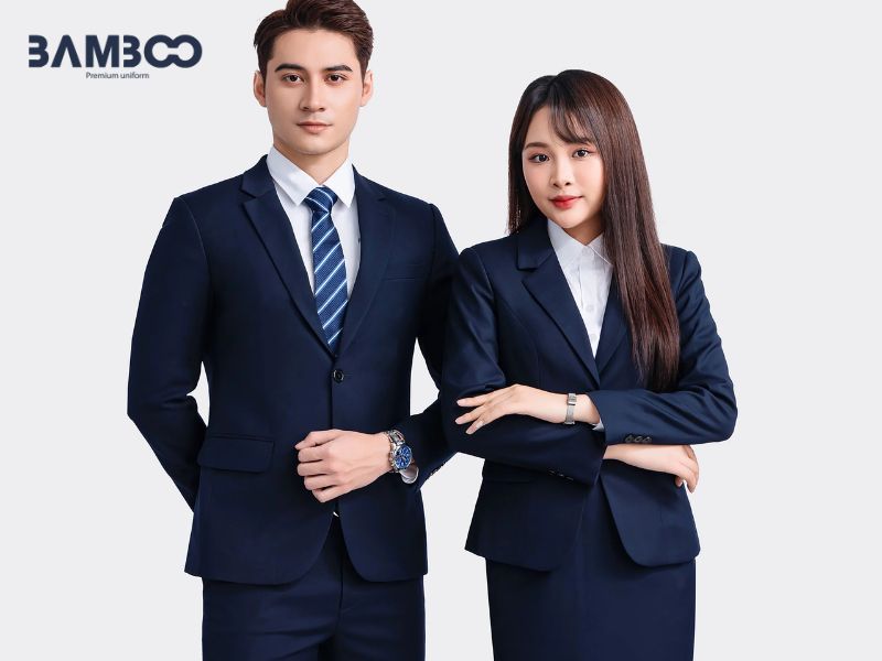 Vest hãng xe hơi sang trọng cần chú trọng phom dáng, chất liệu, màu sắc, logo và đường may