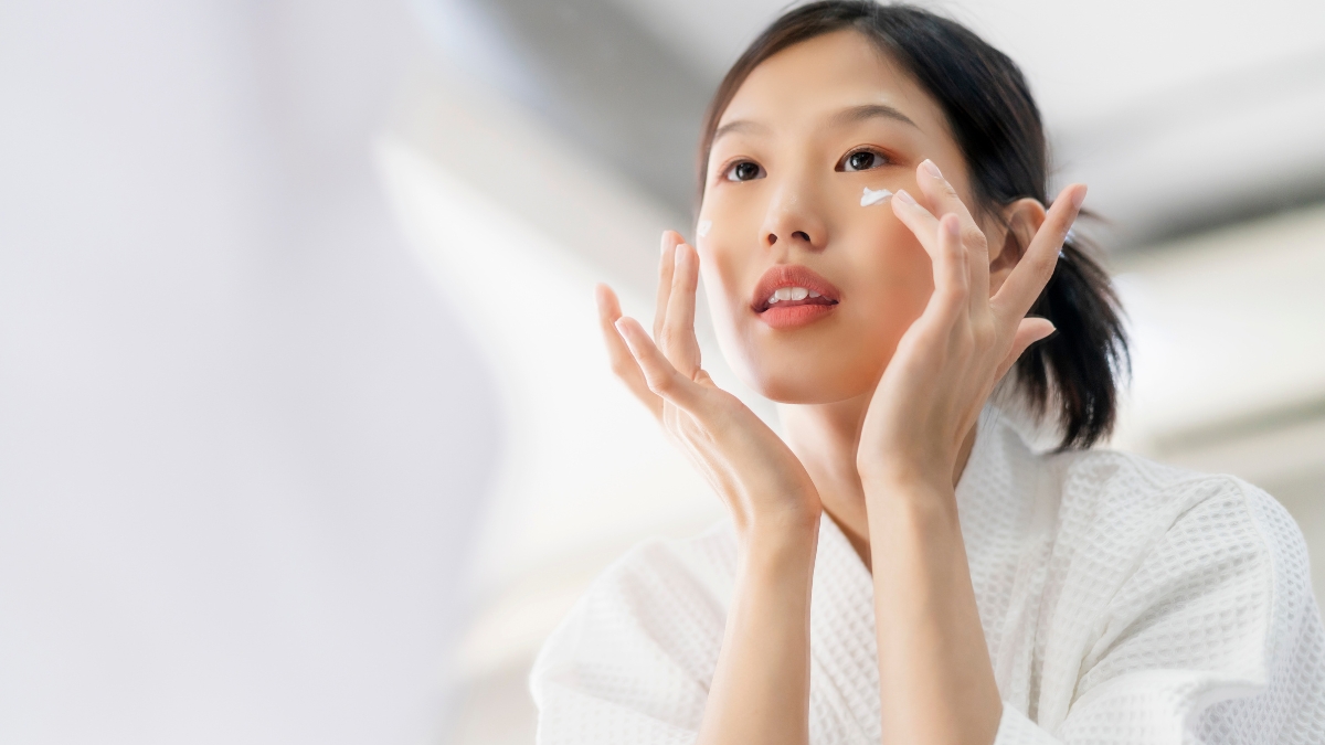 Dưỡng ẩm da quan trọng thế nào và 04 giải pháp khắc phục tình trạng da thiếu ẩm