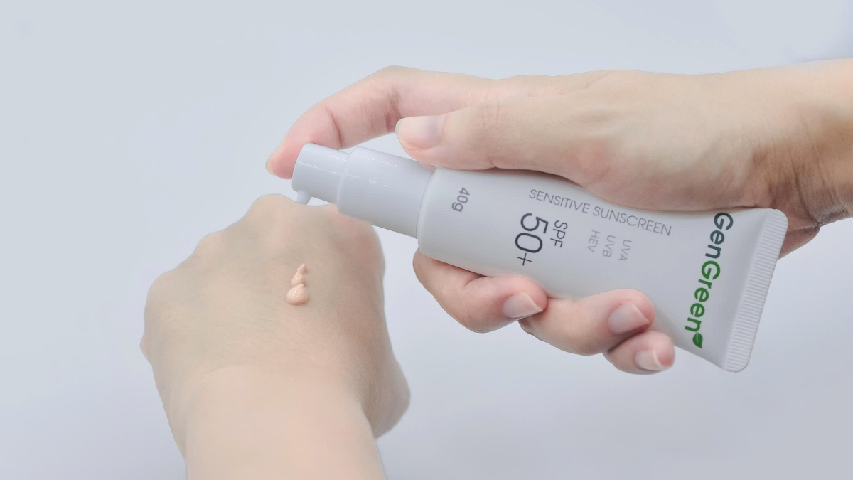 Sensitive Sunscreen - Kem chống nắng dưỡng trắng da mặt tốt nhất