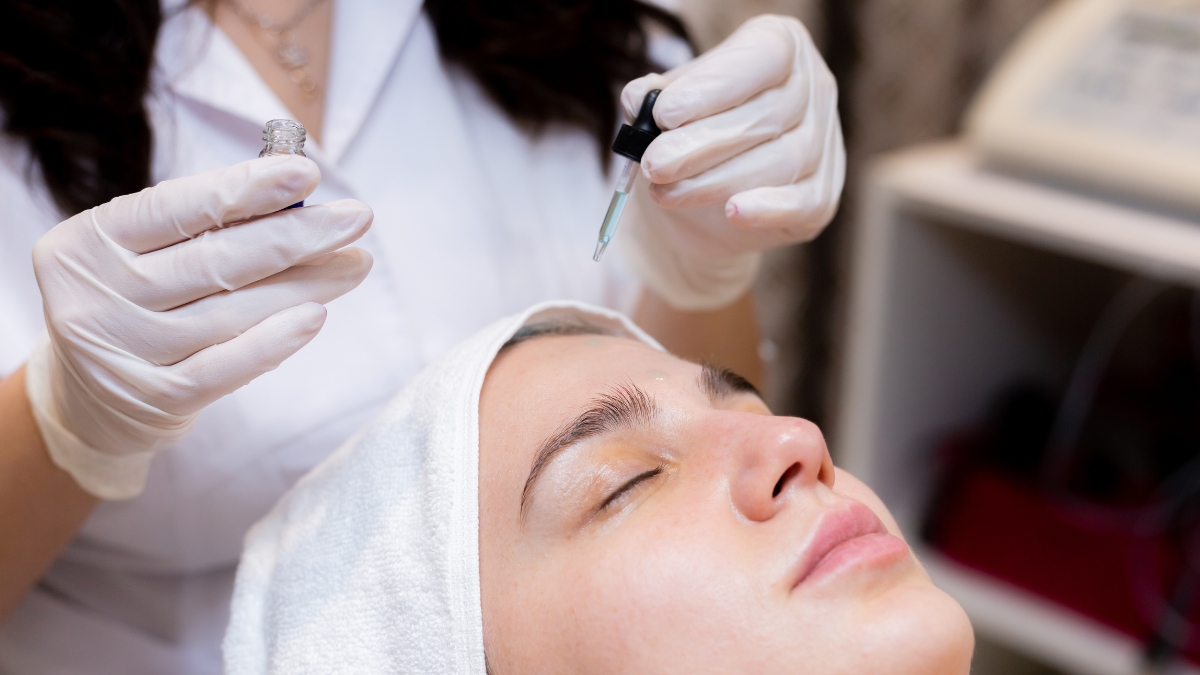 Sẹo đáy nhọn là gì và bí quyết trị sẹo đáy nhọn cho Spa, Clinic