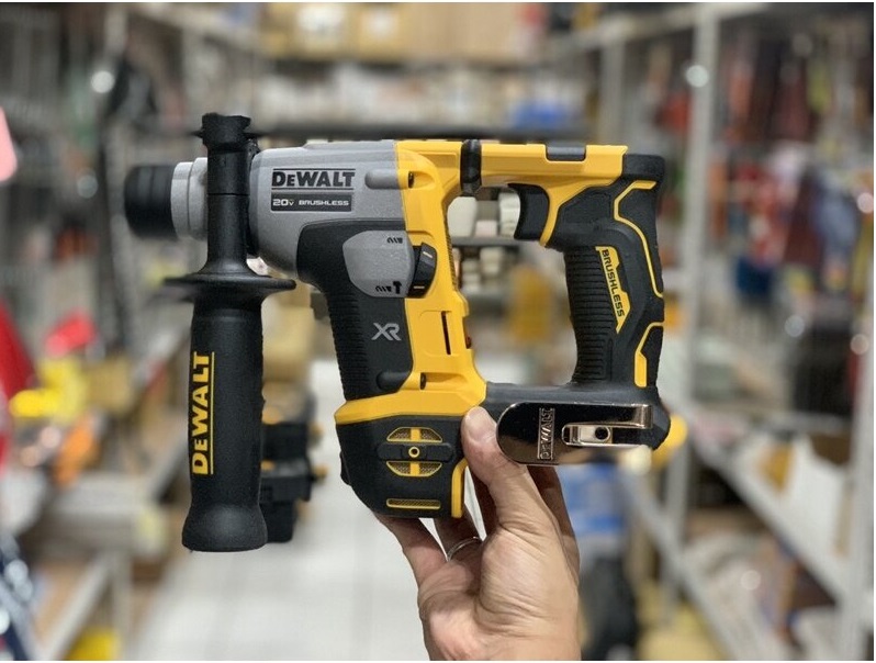 Máy khoan bê tông dùng pin 20V Max Dewalt DCH172N