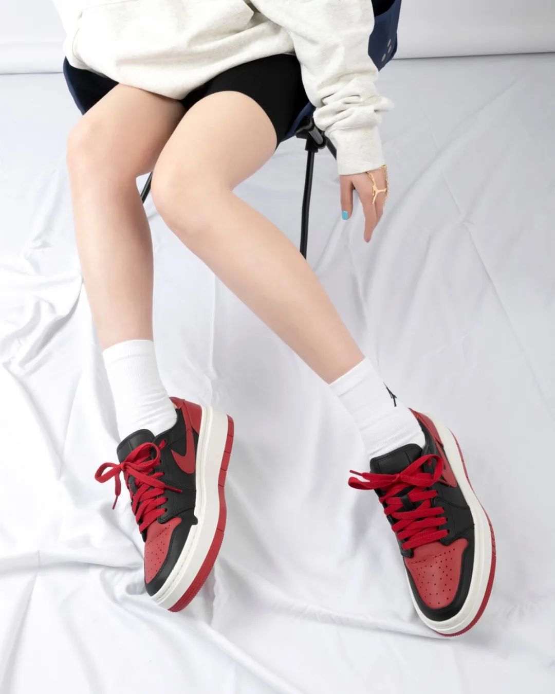 Giày Air Jordan 1 Elevate Low SE Bred Women's Duyet Fashion