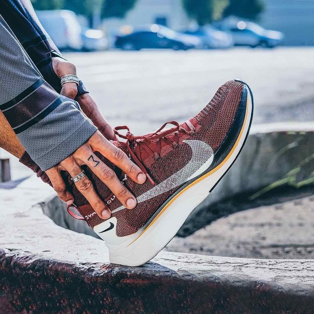 Gyakusou x Nike VaporFly 4% Flyknit 'Team Red' | Duyet Fashion