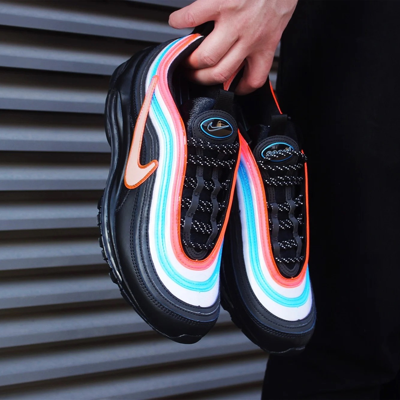 nike air force 1 suede black high top