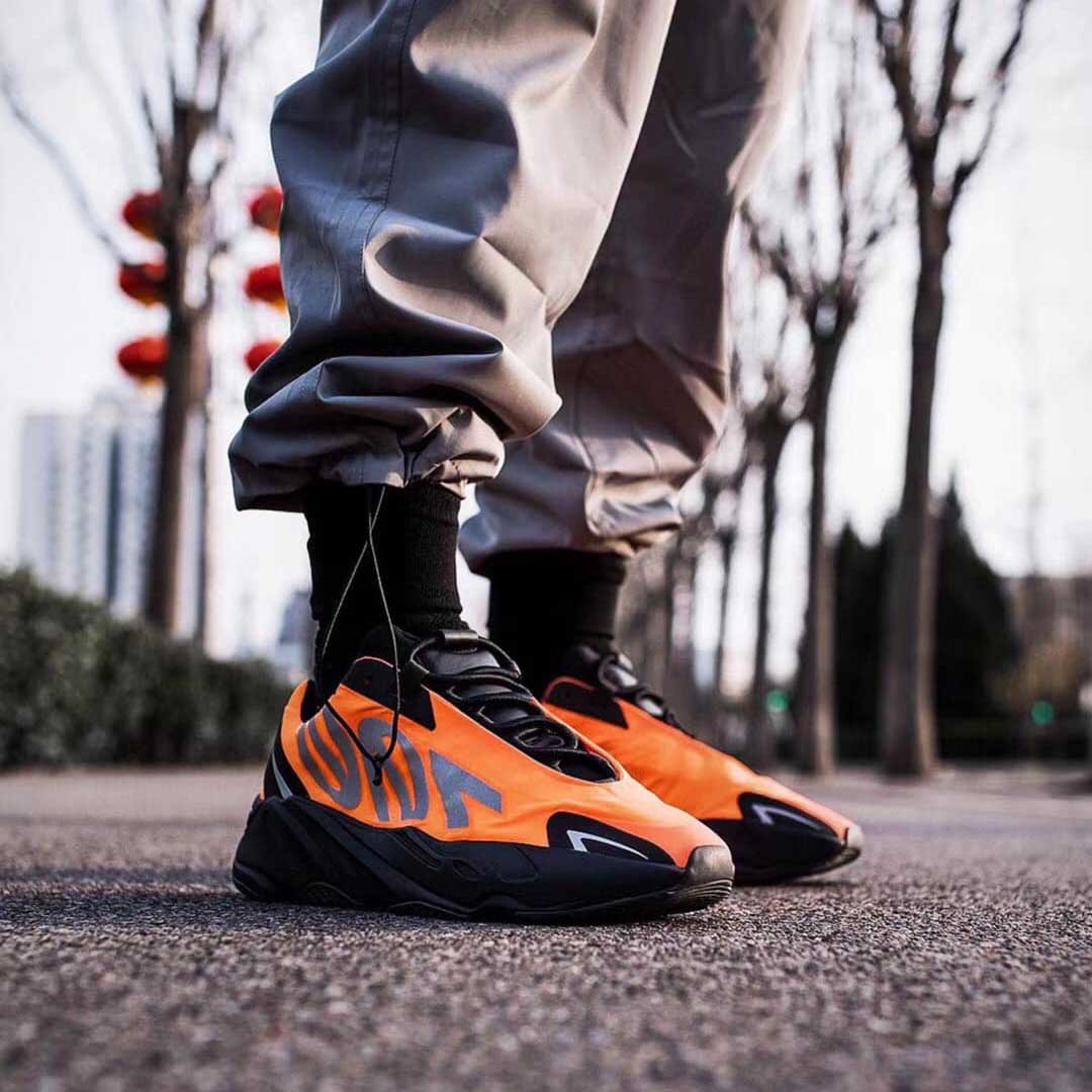 men yeezy boost 700 mnvn orange