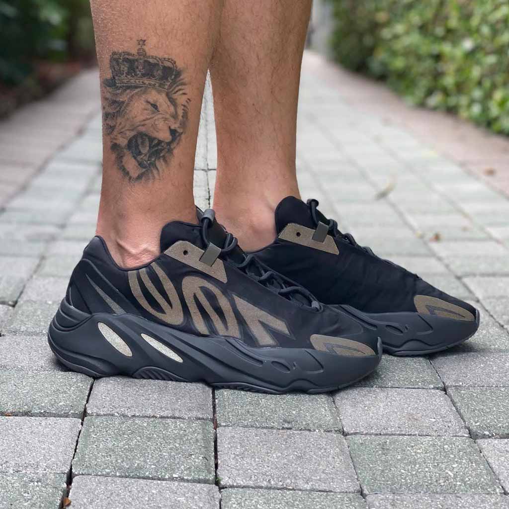 adidas yeezy boost 700 mnvn triple black mens stores