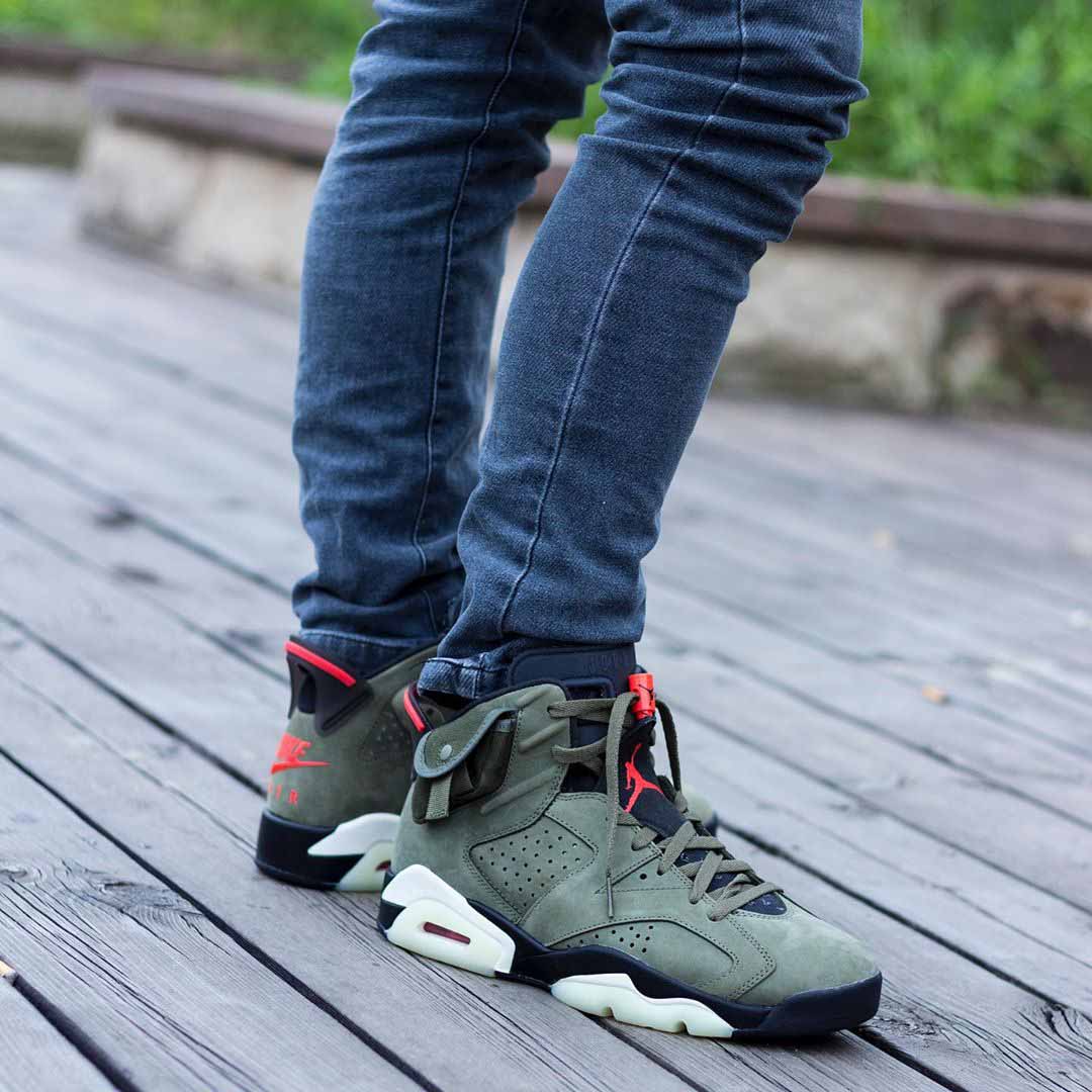 ナイキ ×トラヴィススコット Travis Scott AIR JORDAN 6 RETRO ナイキ ×トラヴィススコット Travis Scott AIR JORDAN 6 RETRO