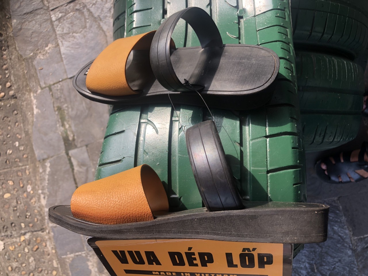 Từ hôm nay 29/10, khách đi máy bay chỉ cần khai báo y tế điện tử