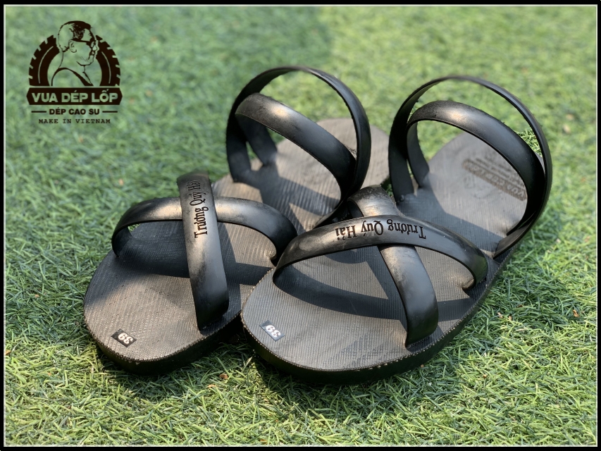 Nối lại đường bay, người dân Cần Thơ 'vỡ oà' sau bao ngày mong mỏi