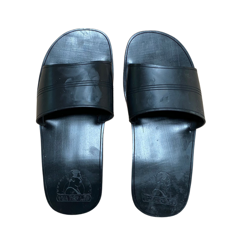 Giá vàng tăng mạnh nhất 6 tháng, nhắm tới đích 2.000 USD