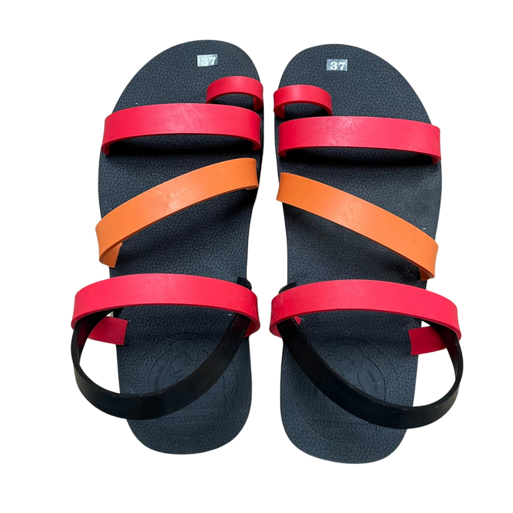 “Thắt lưng buộc bụng” trước áp lực lạm phát