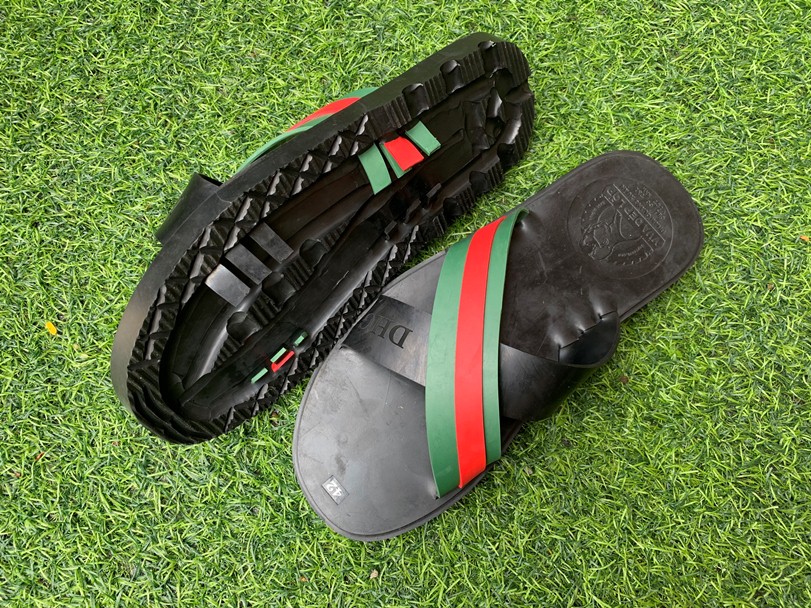 Lạ lẫm hình ảnh Ô Quan Chưởng 'cửa đóng then cài' ngày giãn cách xã hội Lạ lẫm hình ảnh Ô Quan Chưởng 'cửa đóng then cài' ngày giãn cách xã hội