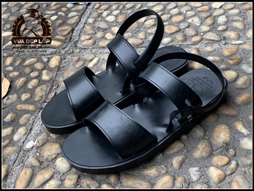 14 người nhập cảnh nhiễm biến chủng Omicron, Bộ Y tế yêu cầu truy vết thần tốc