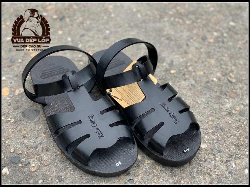 Thú chơi mobihome xa xỉ hết nấc của giới siêu giàu: Nội thất như căn hộ hạng sang, giấu nguyên chiếc Bugatti Chiron 3 triệu USD dưới gầm Thú chơi mobihome xa xỉ hết nấc của giới siêu giàu: Nội thất như căn hộ hạng sang, giấu nguyên chiếc Bugatti Chiron 3 triệu USD dưới gầm