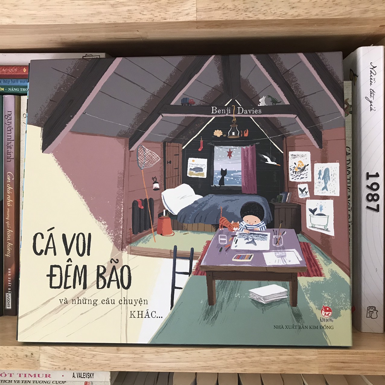Cá voi đêm bão - bộ