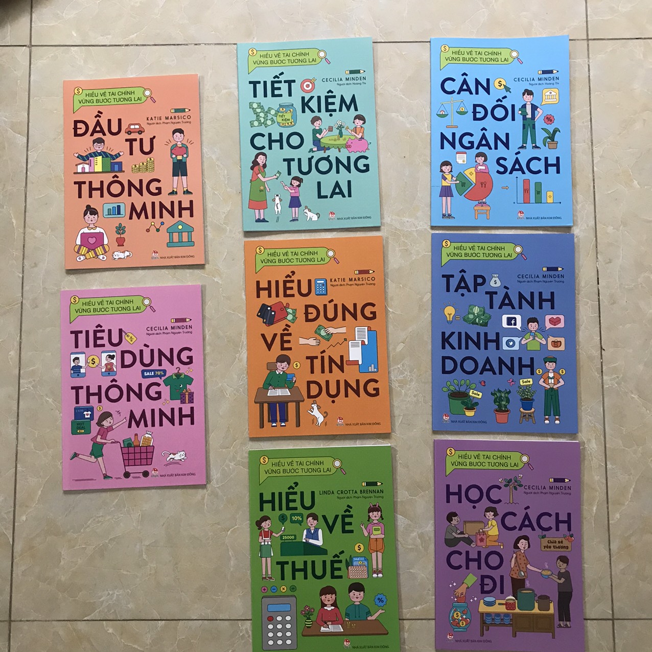 Combo 08 cuốn: Hiểu về tài chính vững bước tương lai