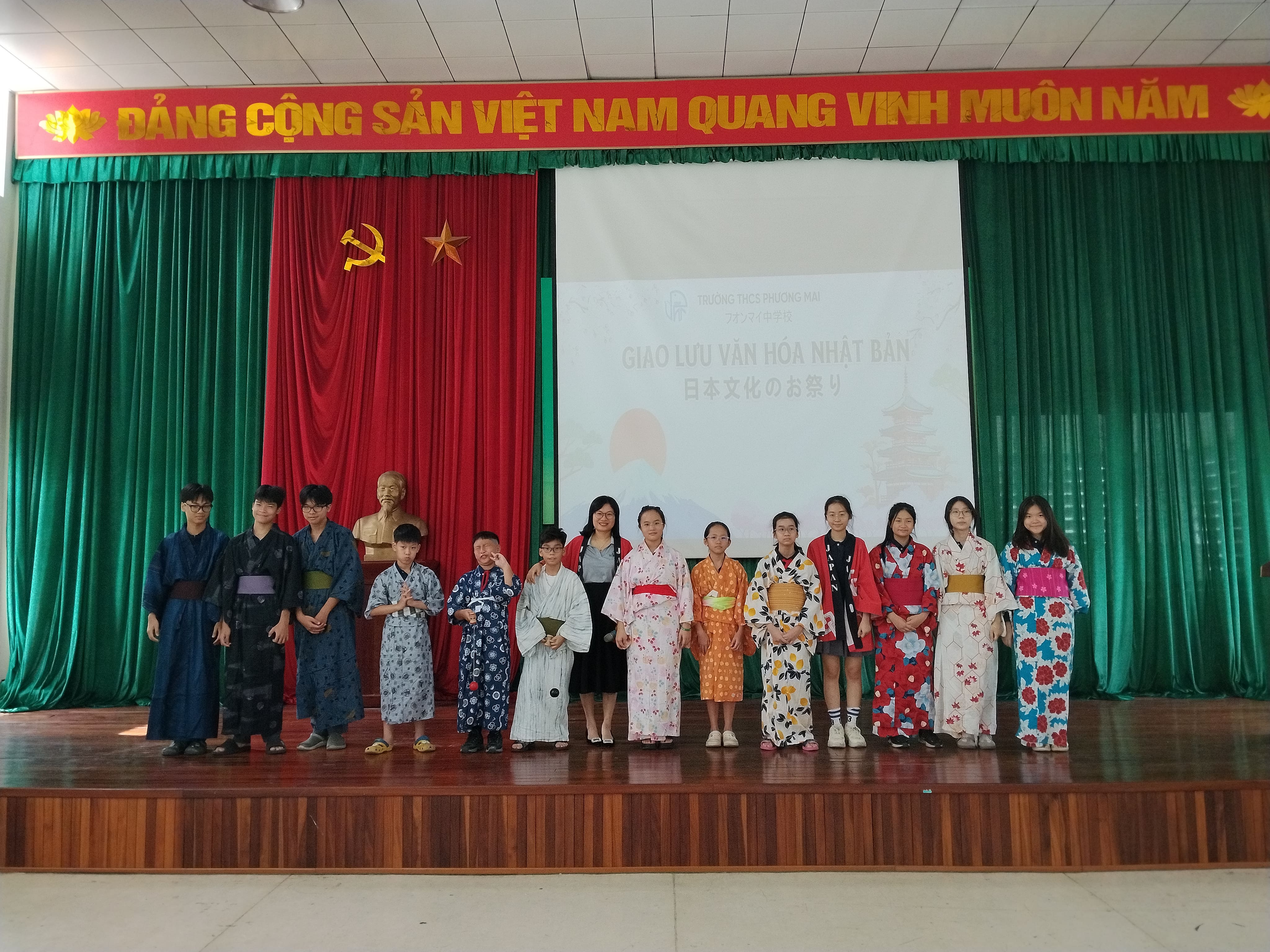 GIAO LƯU VĂN HÓA NHẬT: TRẢI NGHIỆM ĐẦY ẮP TIẾNG CƯỜI TẠI THCS PHƯƠNG MAI