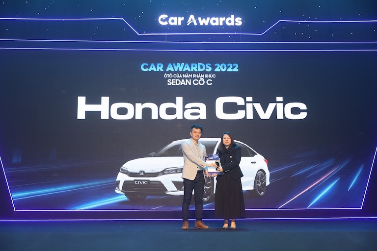 Honda HR-V và Honda Civic vinh dự nhận Giải thưởng “Ô tô của năm”  phân khúc xe Crossover cỡ B và phân khúc xe gầm thấp cỡ C năm 2022