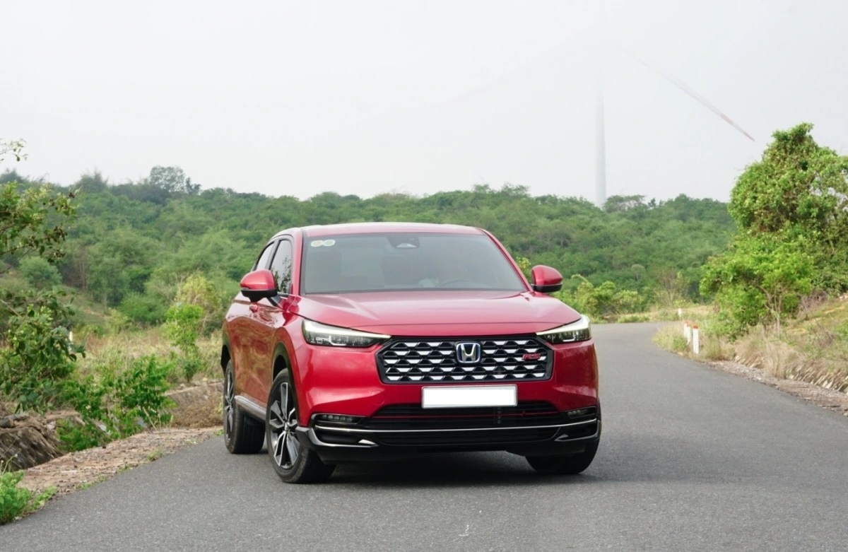 Honda Việt Nam chính thức áp dụng giá bán lẻ đề xuất mới cho mẫu xe HR-V e:HEV RS