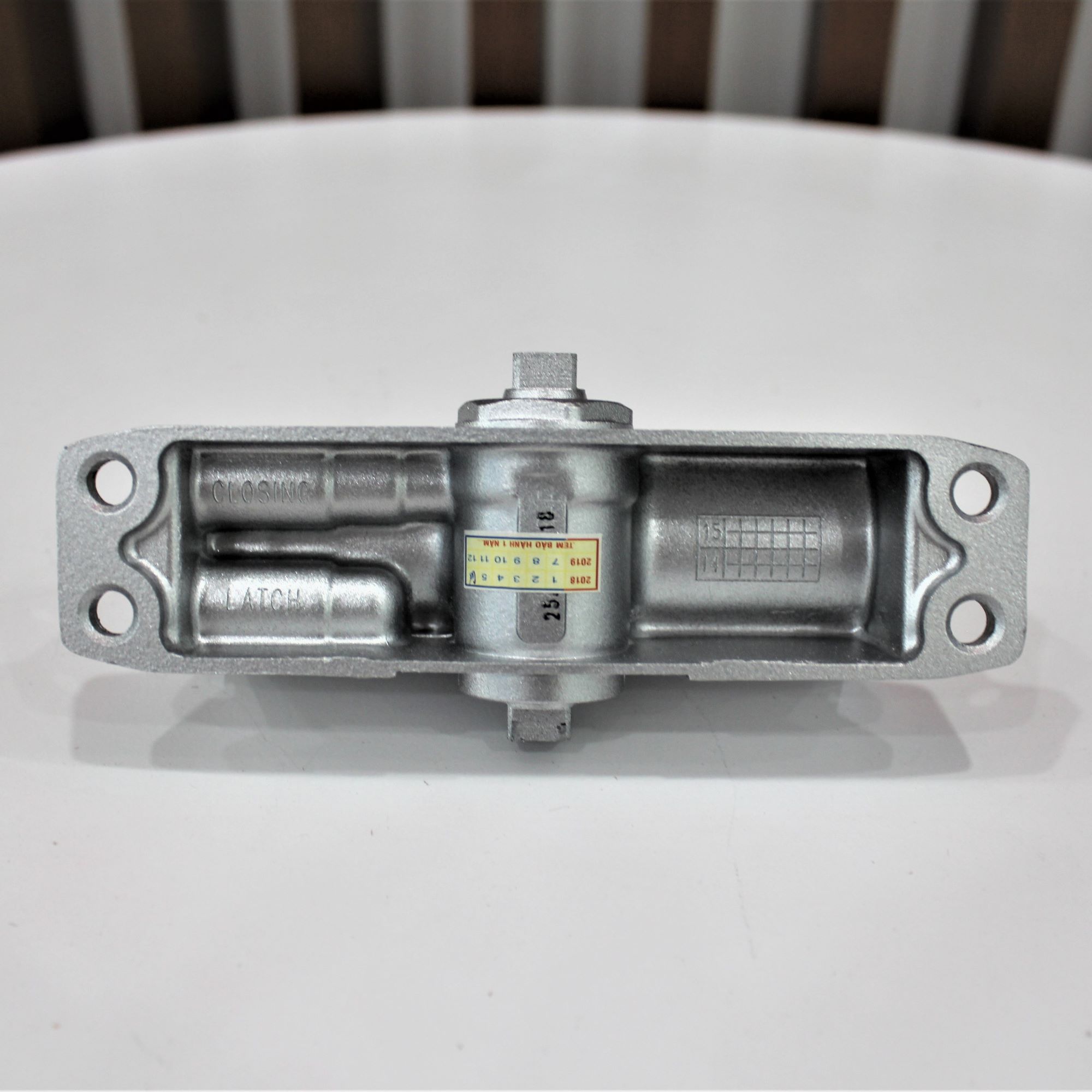 Tay đẩy hơi Yank 702