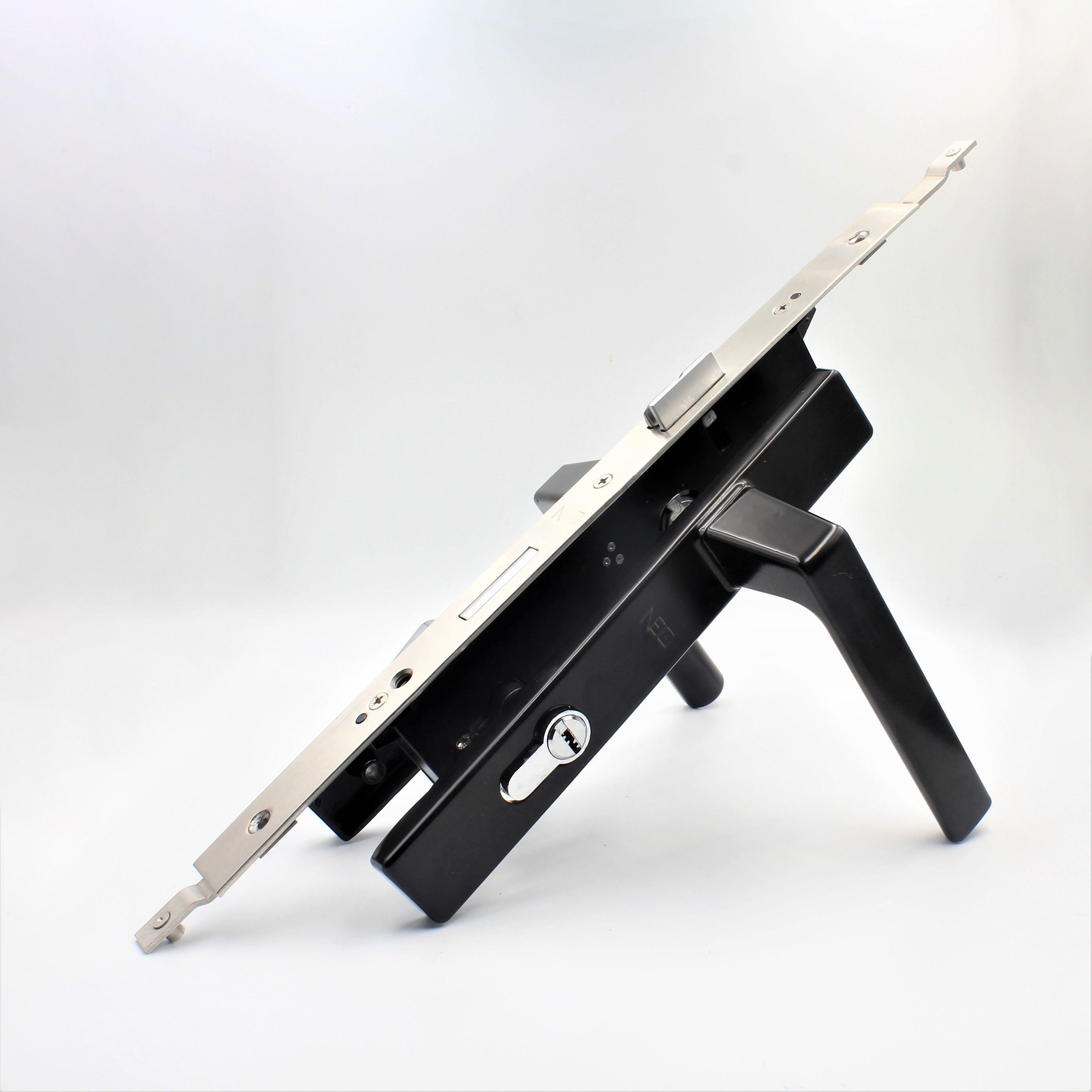 Khóa tay gạt đơn điểm/đa điểm NewNeo