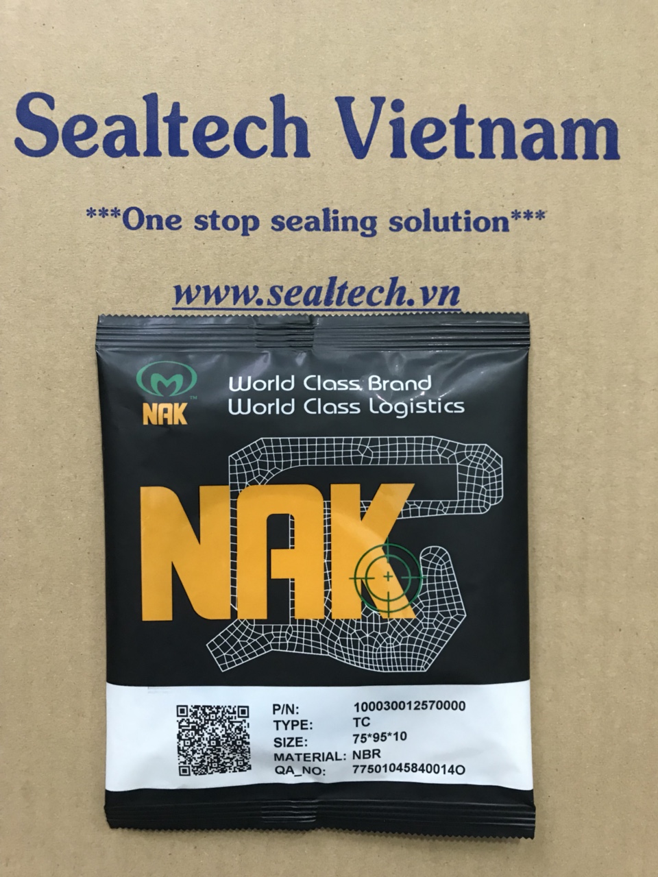 Minh họa cách nhận biết oil seal NAK
