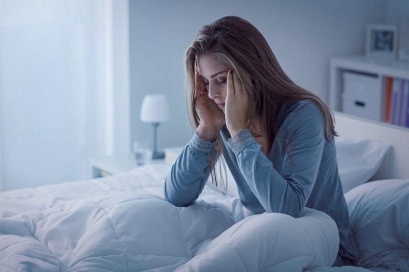 Ngủ nhiều nhưng vẫn thấy mệt mỏi có thể là dấu hiệu cảnh báo sớm