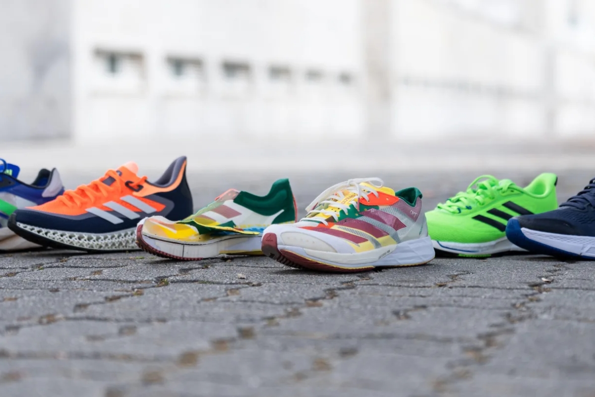 Top 5 Mẫu Giày Chạy Bộ Adidas Tốt Nhất Cho Nữ 2023 Bounty Sneakers