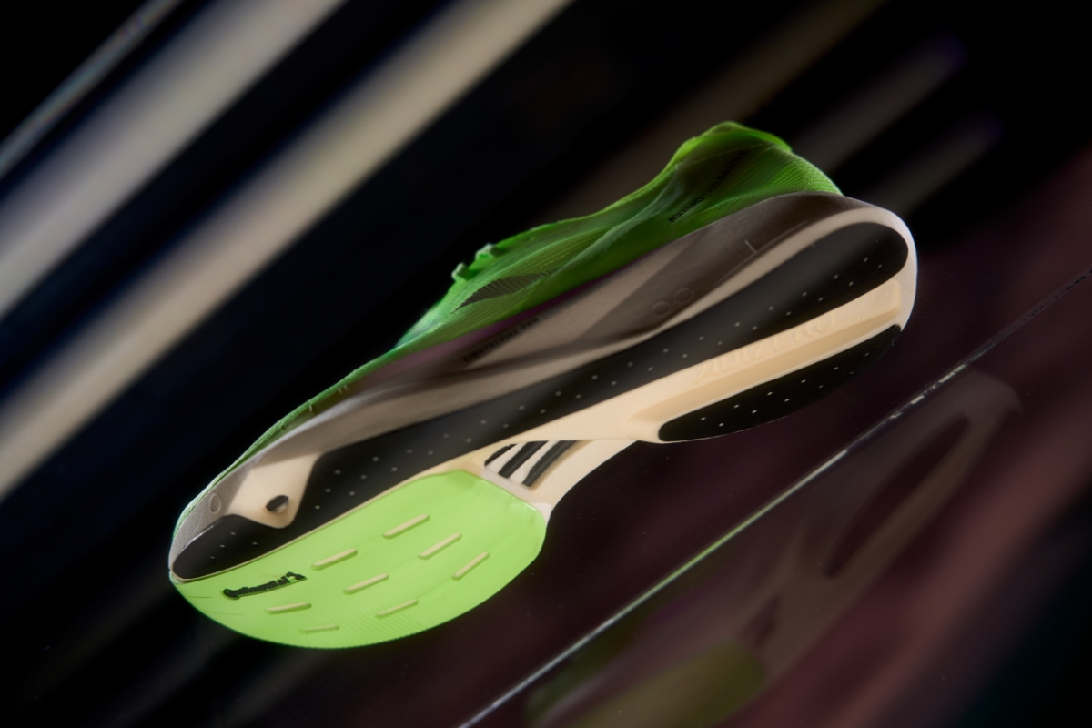Adizero Takumi Sen 10 công nghệ mới