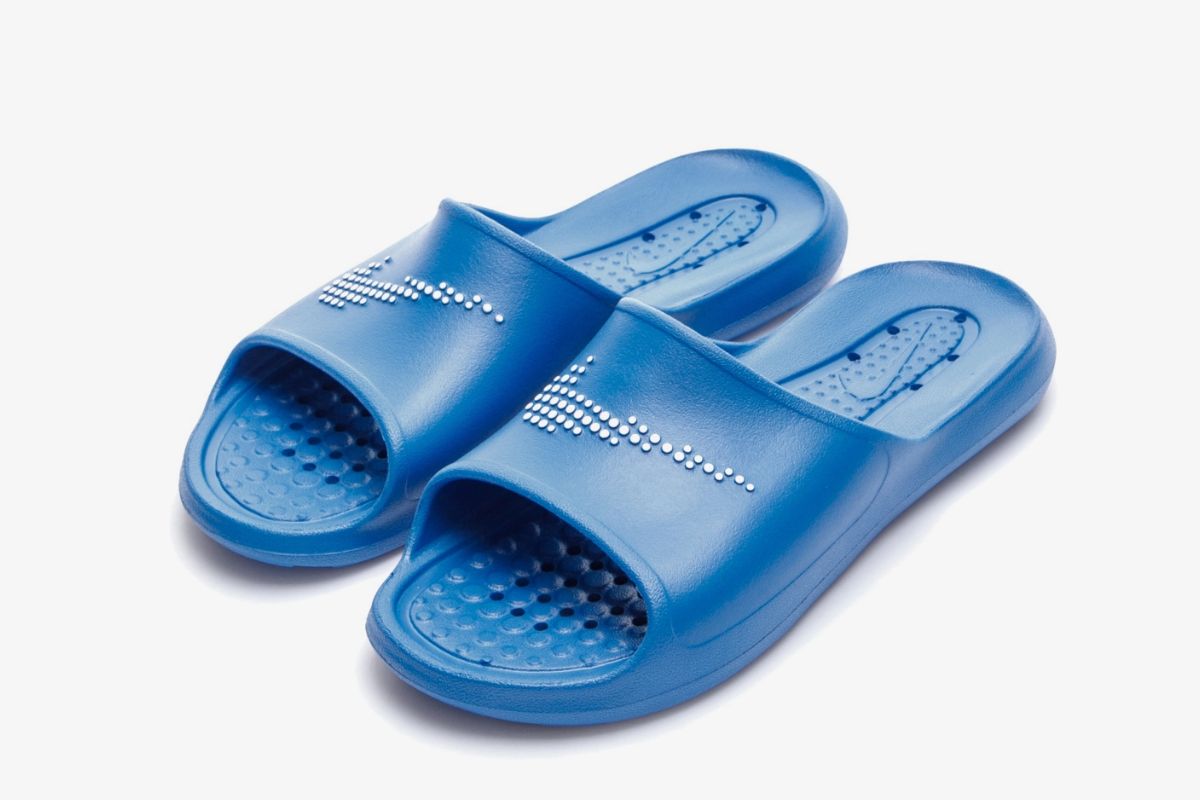 Nike Victori One Men's Slipper