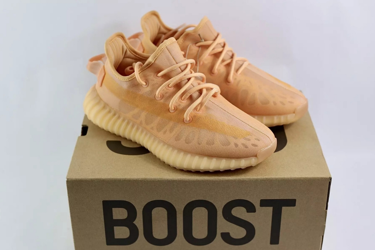 Giày Adidas Yeezy